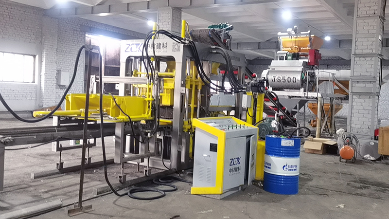 Servo Brick Machine.jpg