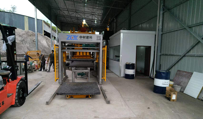 HS block machine.jpg