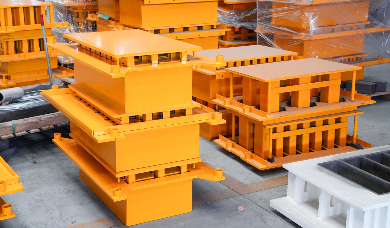 concrete hollow brick molds.jpg