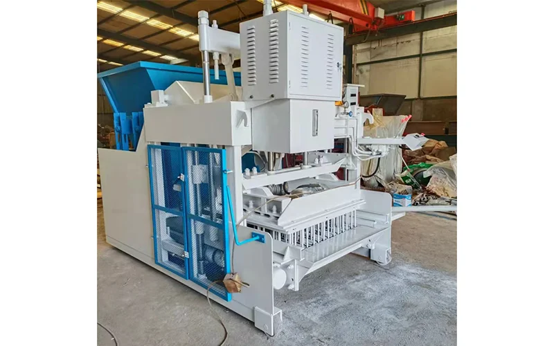 mobile concrete block machine (1).webp